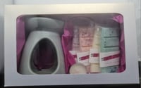 Image 1 of Wax melt gift box