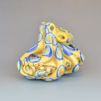 Image 4 of XXXL. Venomous Blue Ringed Octopus - Flameworked Glass Sculpture