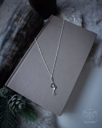 Image 4 of Moonlit Leaf Necklace (925 Sterling Silver)