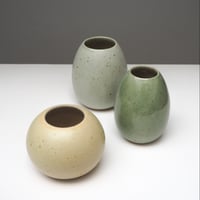Image 2 of Petit vase vert
