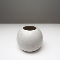 Image 1 of Vase blanc 