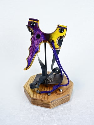 Image of Wooden Slingshot, Spectraply The Twister Sling Shot, Wooden Catapult, Right or left Hand Pull, OOAK