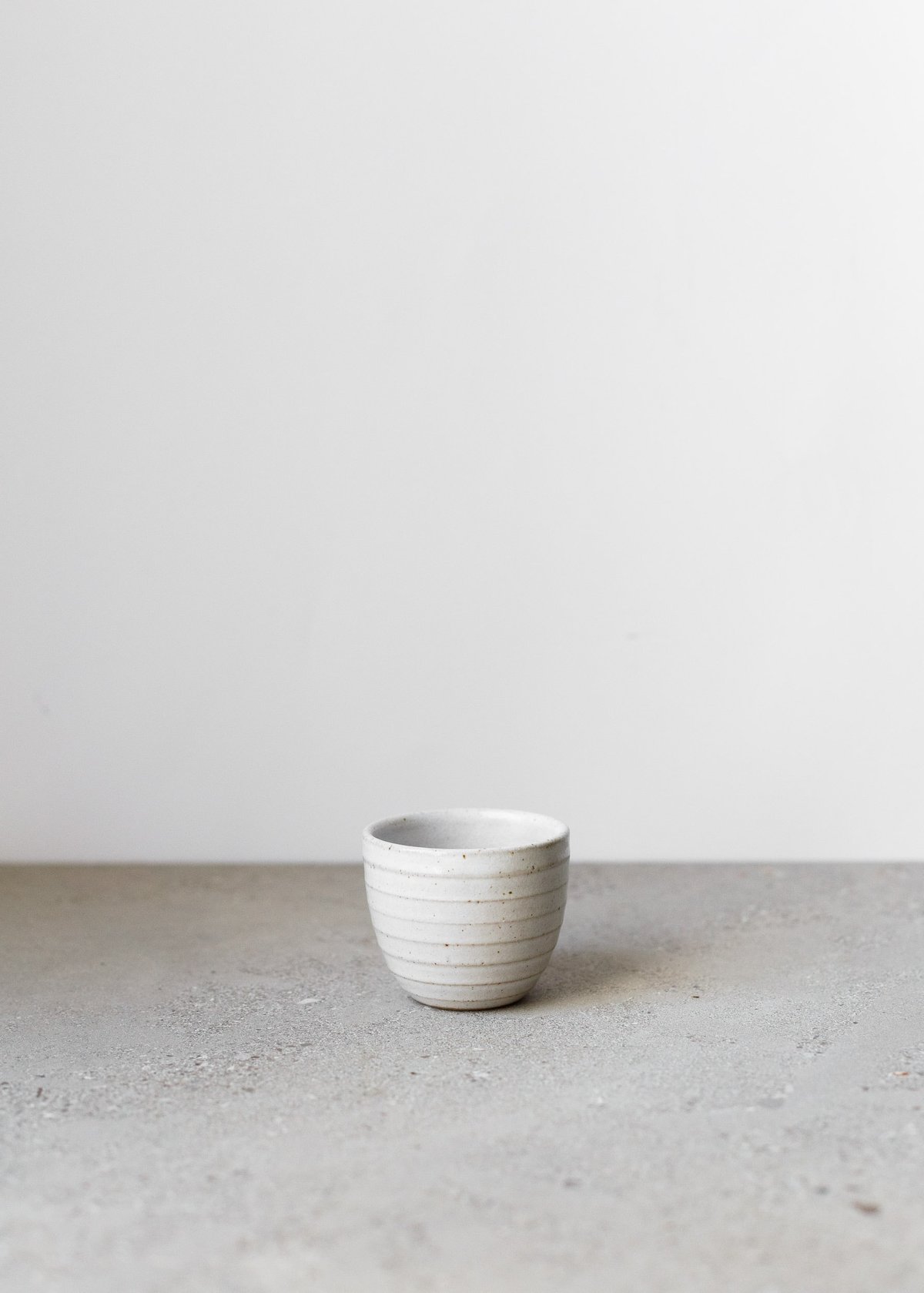 Image of SAMPLE: White ribbed cortado cup