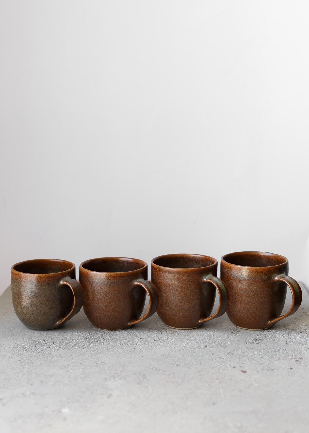 Image of SAMPLE: Curved mug in Russet