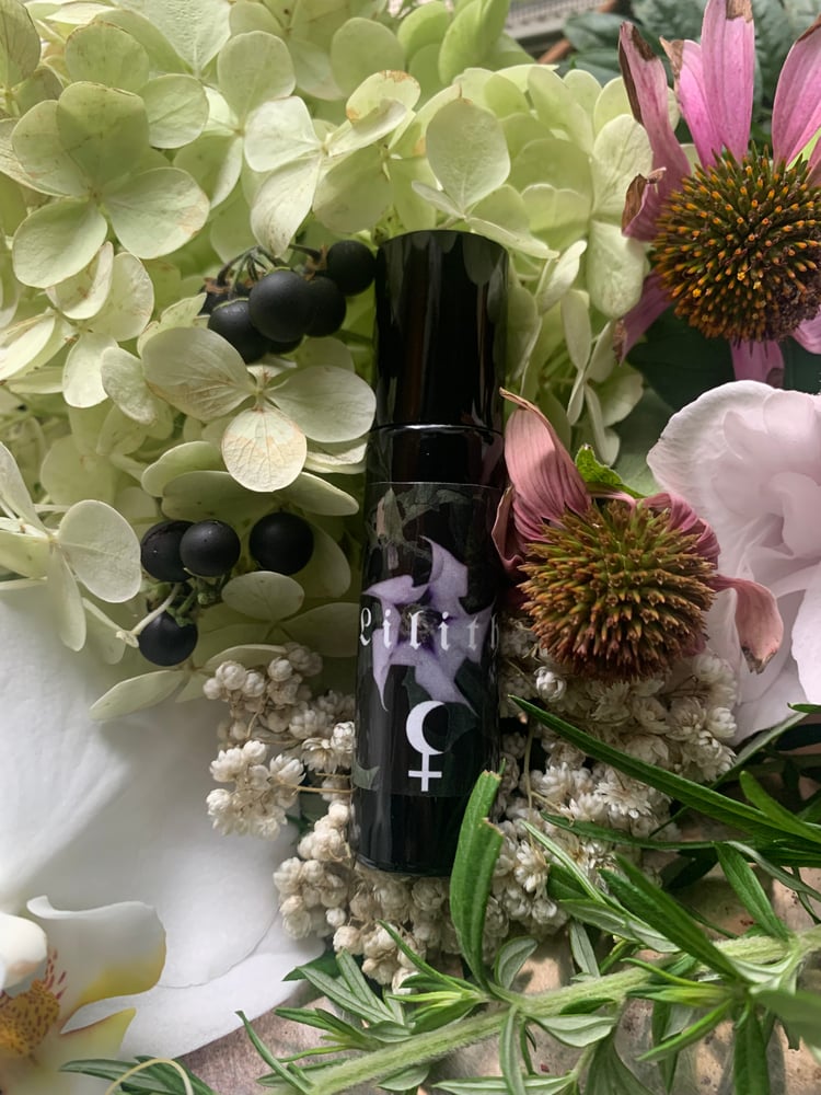 Image of Lilith Perfume Oil (Labdanum, Black Pepper, Ylang Ylang)