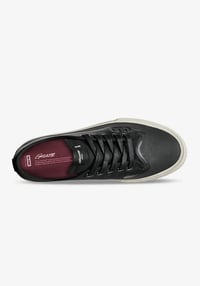 Image 2 of Zapatilla Globe Gillette Black leather en rebajas.