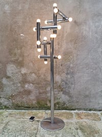 Image 1 of Lampadaire en métal chromé 17 feux