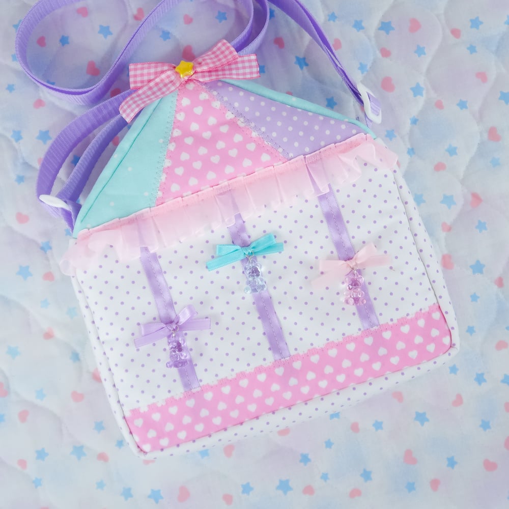 Quilted Carousel Bag: Rainbow