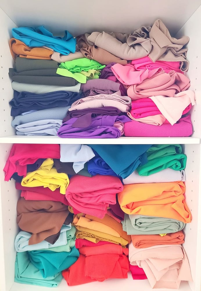 Image of Solid Blowout Sale