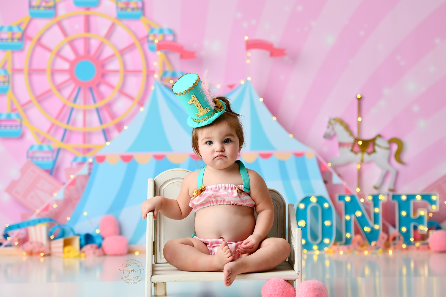 Image of CAKE SMASH PHOTOGRAPHY NON-REFUNDABLE RETAINER
