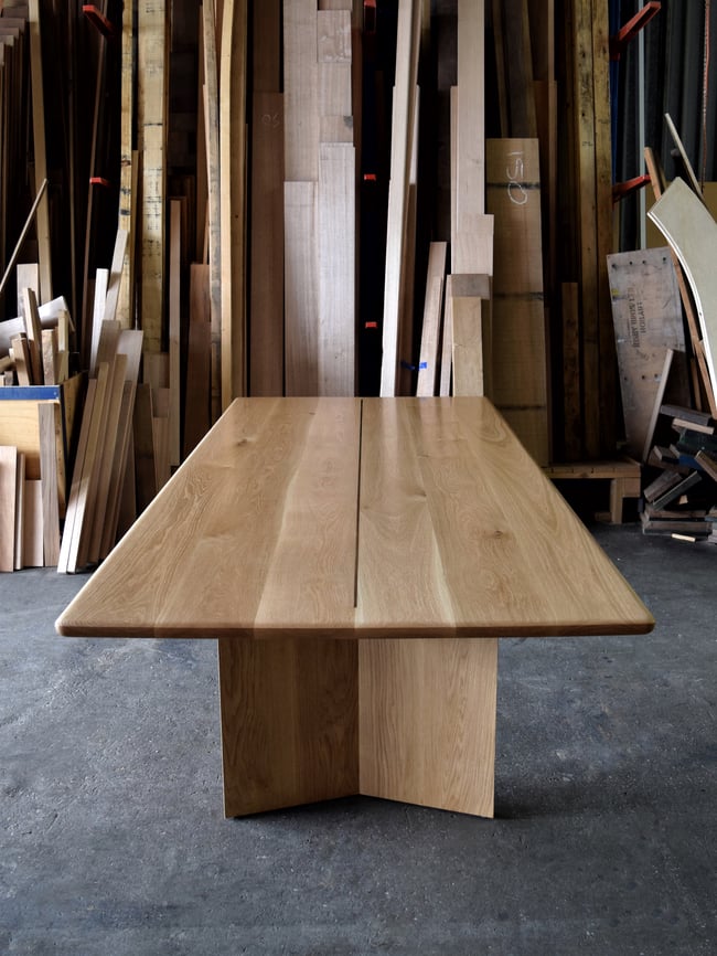 ROY DINING TABLE
