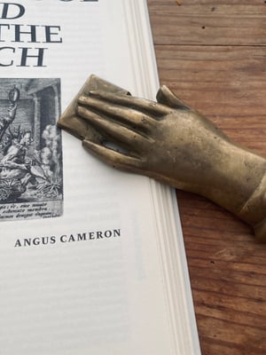 Image of Presse-papier main en bronze