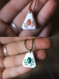 Image 5 of Ciondolo Nugget -osso e pietre-