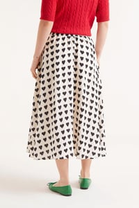 Image 2 of Falda midi con estampado de corazones