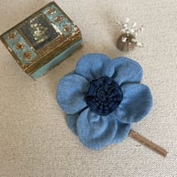 Image 1 of Broche « Fleurette » n*2