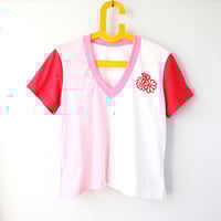 Image 1 of petals pink red courtneycourtney adult size m/l medium large vneck short sleeve tee tshirt top