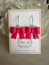 Image 4 of Hot Pink Bows
