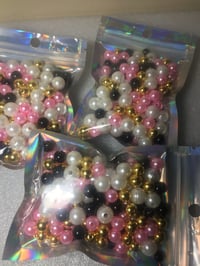 Image 2 of Mix graffiti Beads