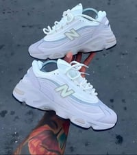 Image 3 of Variety New Balance 1000
