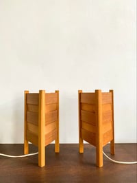 Image 1 of Paire de lampes de table en bois de pin – Luleå Stjärslöjd 