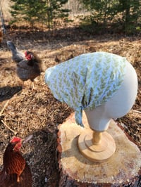 Image 1 of Crown Cover in Lovely Leaves