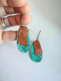 Image 2 of Pendientes Moskowitz