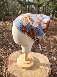 Image 2 of Linen Crown Cover in Blue Tropical 