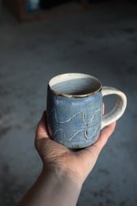 Image 2 of Wavy straight mug