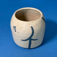 Image 3 of Vase Fesses