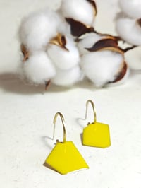 Image 4 of Pendientes Moss