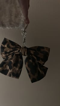 Image 8 of LÉO KNOCK CHARM 
