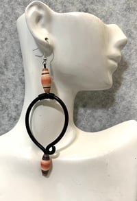 Image of Black Bulb