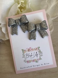 Image 5 of Glittery Bows