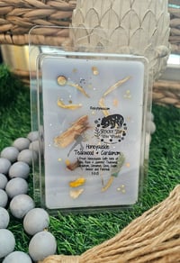 Image 4 of Honeysuckle Teakwood & Cardamom- A Rockytop Wax Works exclusive custom houseblend fragrance 