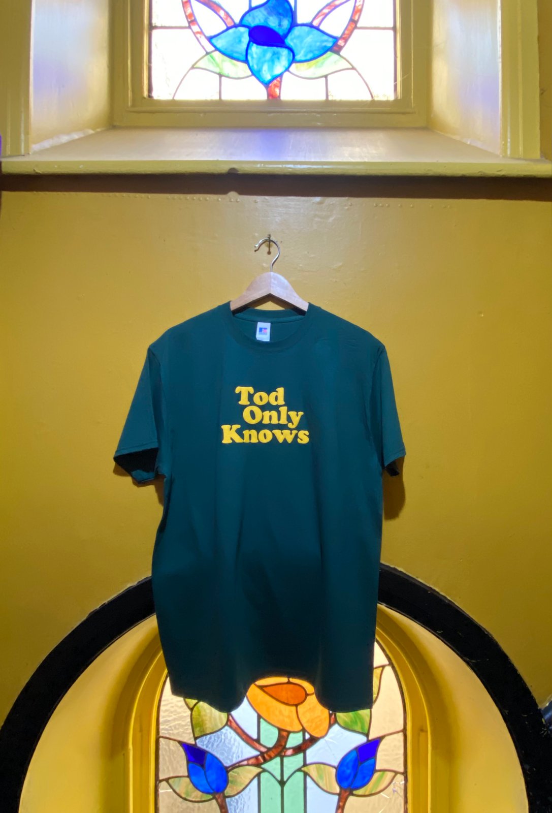 TOD ONLY KNOWS' T-SHIRT (GREEN) | Golden Lion Sounds