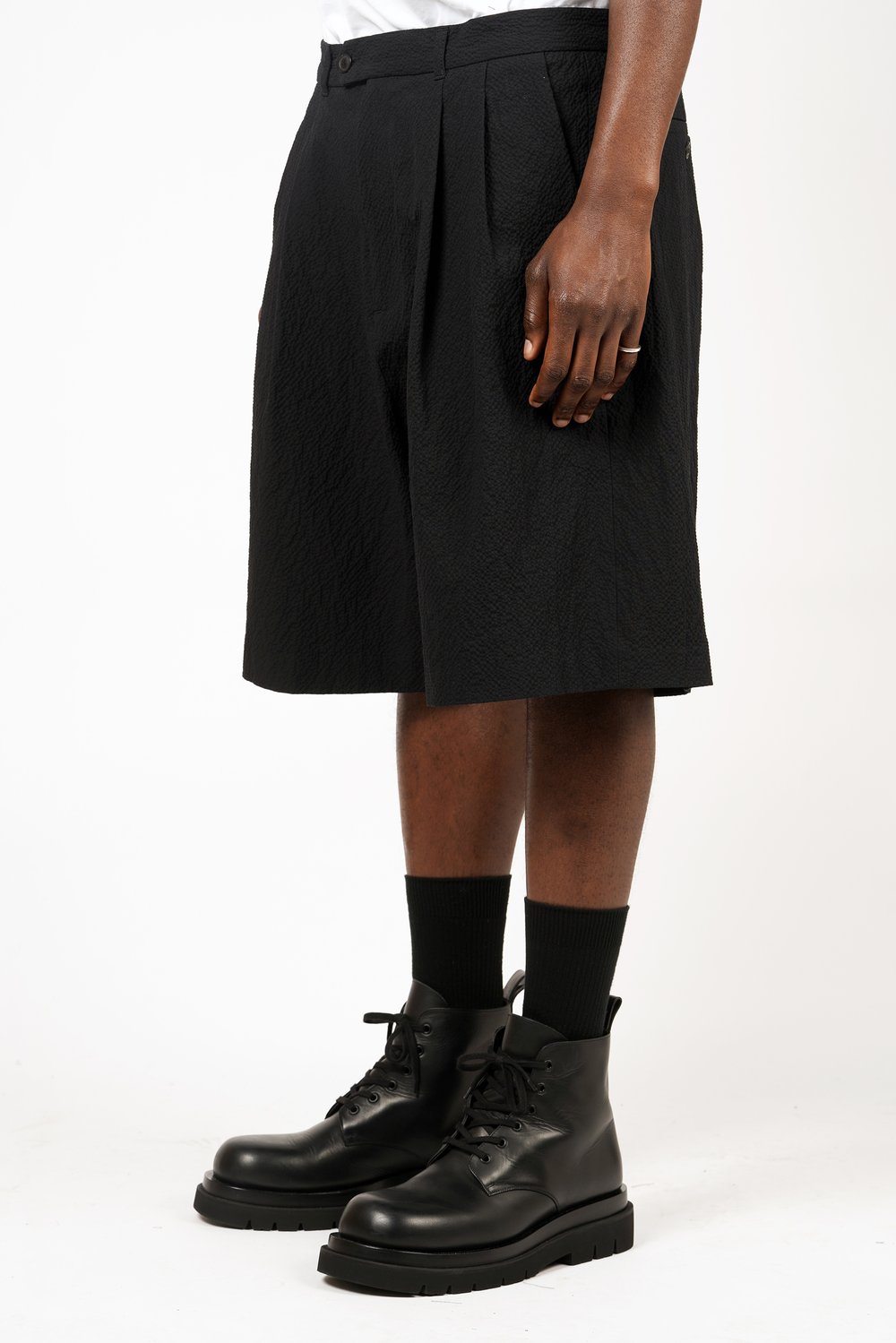 Image of Black Seersucker Cotton Wide Pleated Shorts