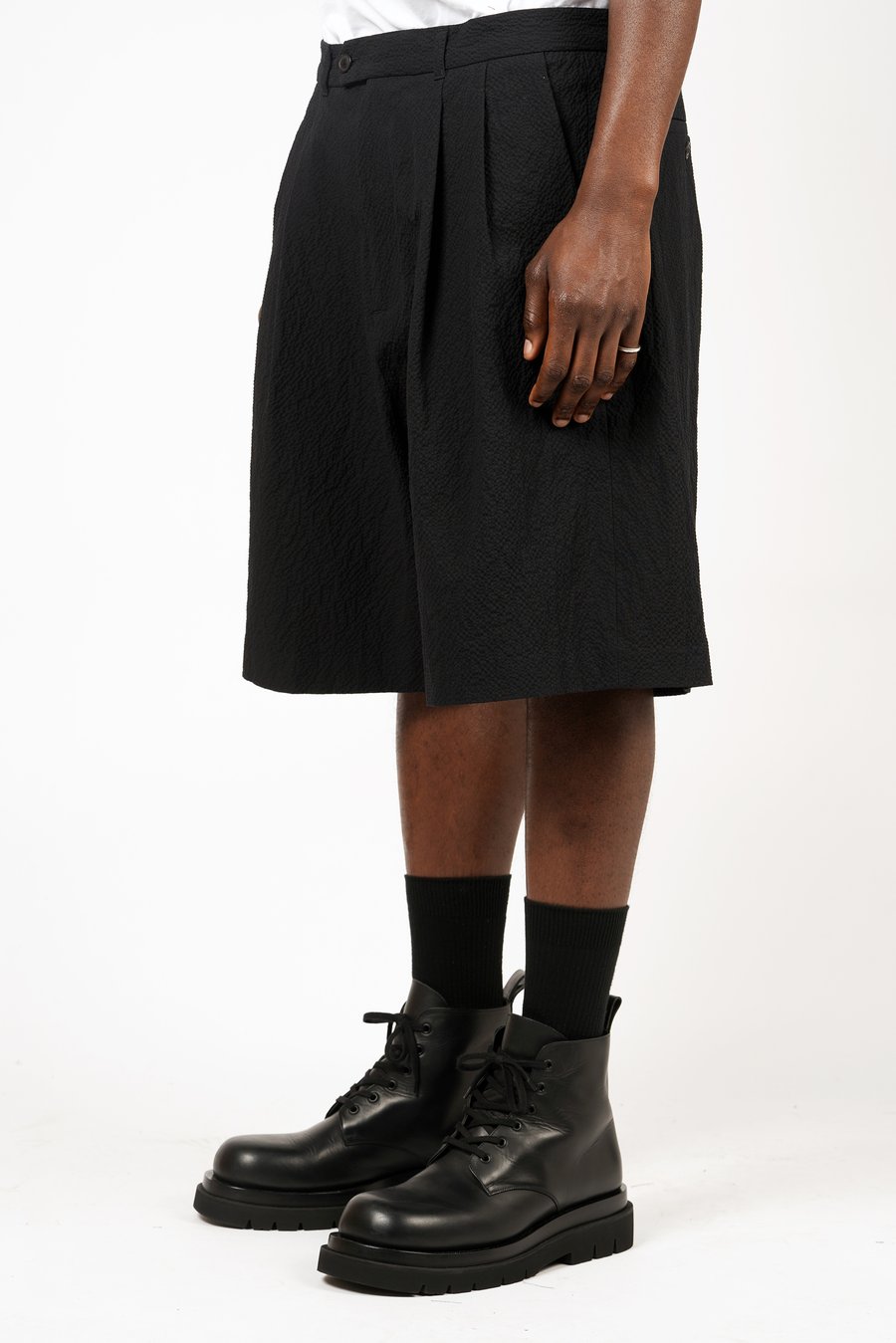 Image of Black Seersucker Cotton Wide Pleated Shorts