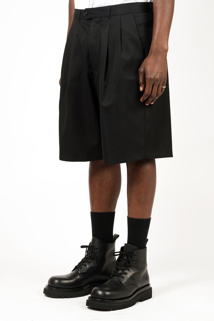 Image of Black Cotton Gabardine Wide Pleated Shorts
