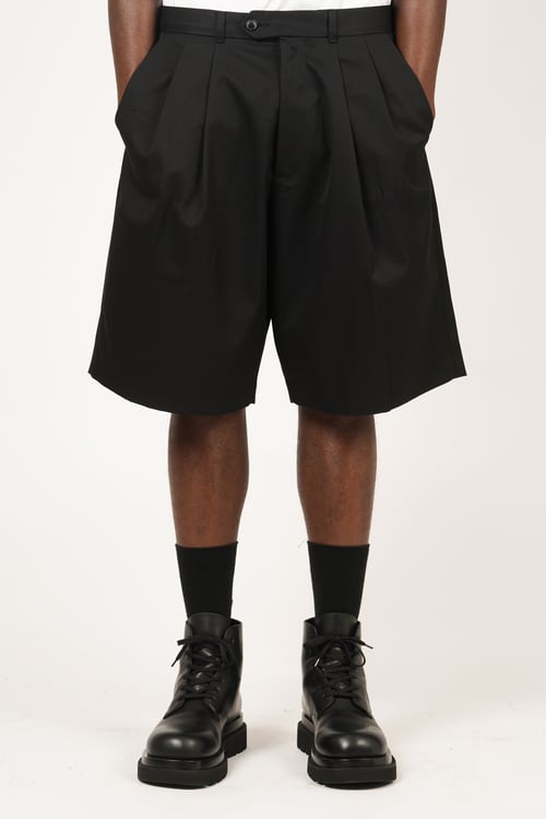 Image of Black Cotton Gabardine Wide Pleated Shorts