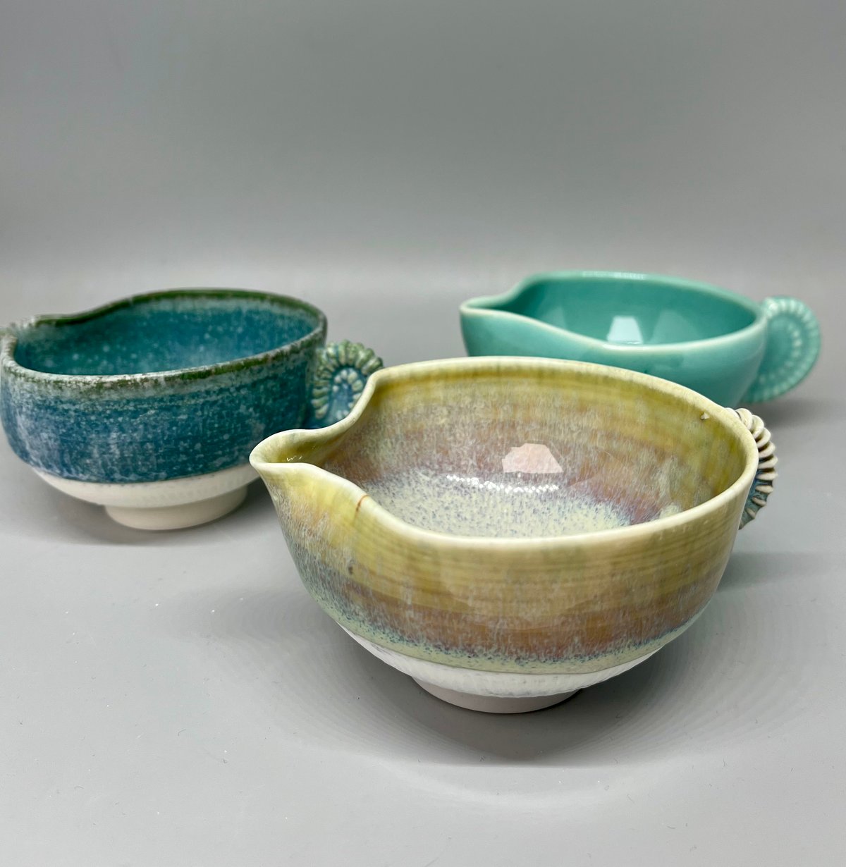 SMALL POURING BOWL