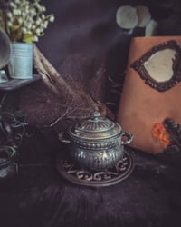 Image 1 of Simmer cauldron 