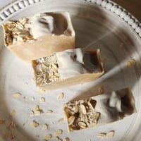 Image 2 of Creamy Oats & Honey
