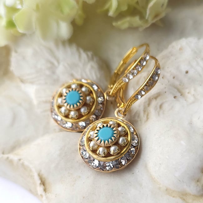 Old World Charm - Swarovski Clear Crystal, Pearl, and Turquoise Earring