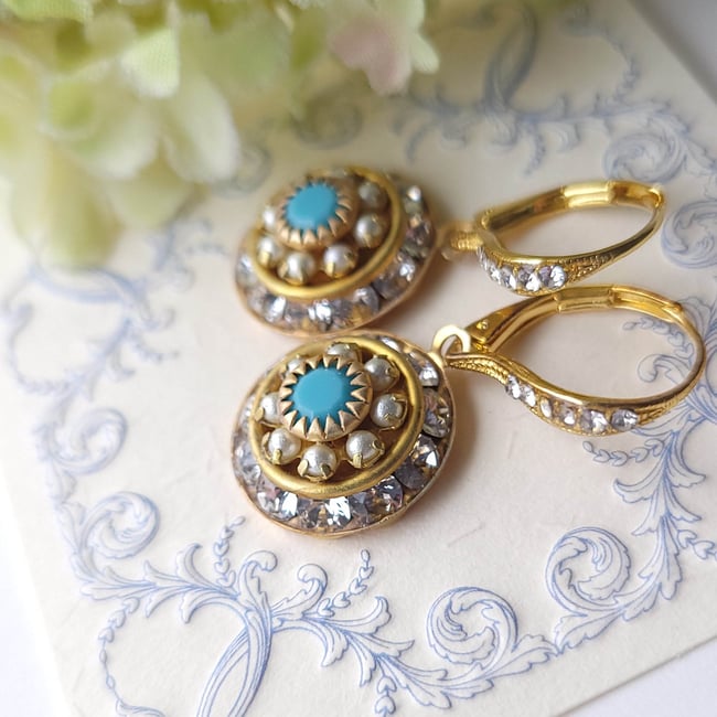 Old World Charm - Swarovski Clear Crystal, Pearl, and Turquoise Earring