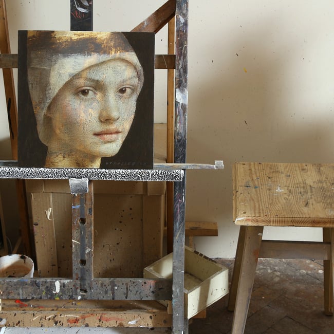 Small portrait in a hat III