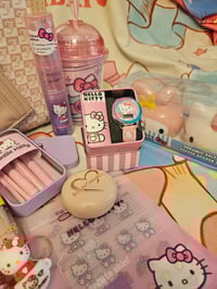 Image 6 of Miss Juicy Tote Meets Hello Kitty Bundle 
