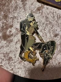 Image 4 of Destash Pins 