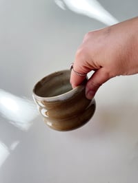 Image 2 of Brown/Green Bubble Cup