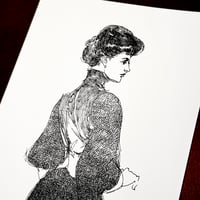 Image 3 of Amy