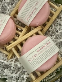 Image 2 of Raspberry Rose No 540 Baccarat Luxury Shampoo Bar 